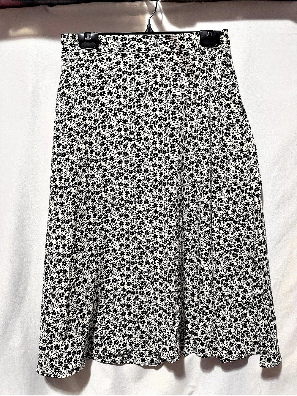 Allegra K Floral Midi Skirt in Black & White Size Medium NWT